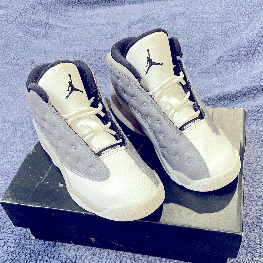 Jordan 13 Retro (TD) Size 10c Atmosphere Grey 414581-016 Almost New. Barely Worn